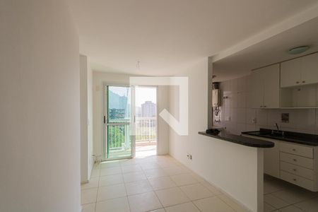 Sala de apartamento para alugar com 3 quartos, 60m² em Recreio dos Bandeirantes, Rio de Janeiro