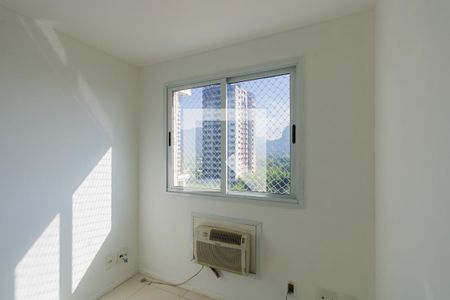 Quarto 1 de apartamento para alugar com 3 quartos, 60m² em Recreio dos Bandeirantes, Rio de Janeiro
