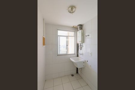 Apartamento para alugar com 60m², 3 quartos e 1 vagaÁrea de Serviço