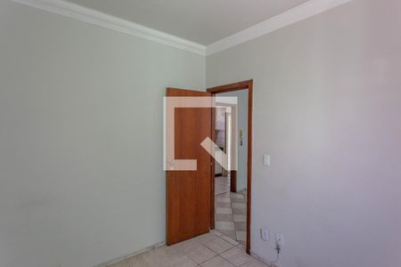 Quarto 1 de apartamento para alugar com 2 quartos, 65m² em Heliópolis, Belo Horizonte