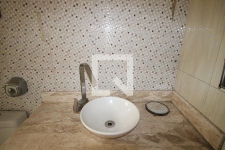 Casa à venda com 150m², 5 quartos e 3 vagasBanheiro