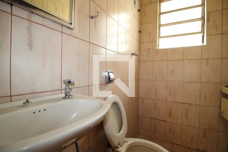 Casa à venda com 150m², 5 quartos e 3 vagasBanheiro de serviço