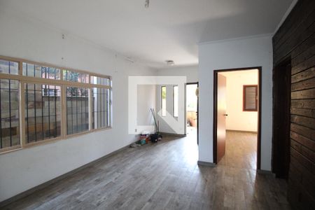 Sala de casa à venda com 5 quartos, 150m² em Vila Paranagua, São Paulo