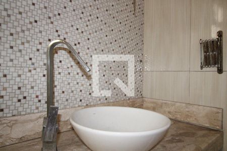 Casa à venda com 150m², 5 quartos e 3 vagasBanheiro