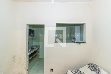 Sala de casa de condomínio à venda com 1 quarto, 40m² em Irajá, Rio de Janeiro