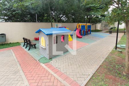 Casa para alugar com 35m², 1 quarto e sem vaga Casa para alugar com 35m², 1 quarto e sem vagaplay