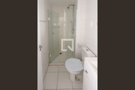 Banheiro de casa para alugar com 1 quarto, 35m² em Jardim Ibitirama, São Paulo