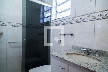 Casa à venda com 126m², 3 quartos e 2 vagas Casa à venda com 126m², 3 quartos e 2 vagasBanheiro Social