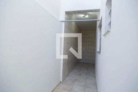 Casa à venda com 126m², 3 quartos e 2 vagas Casa à venda com 126m², 3 quartos e 2 vagasCorredor Lateral