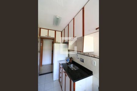 Apartamento à venda com 60m², 2 quartos e 1 vagaCozinha