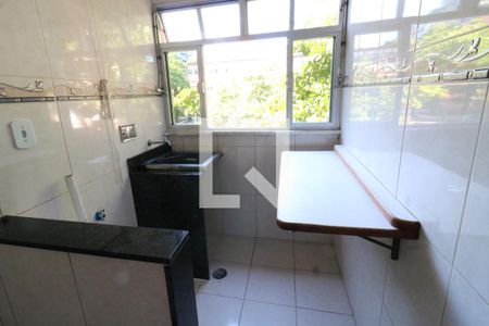 Apartamento à venda com 60m², 2 quartos e 1 vagaÁrea de Serviço