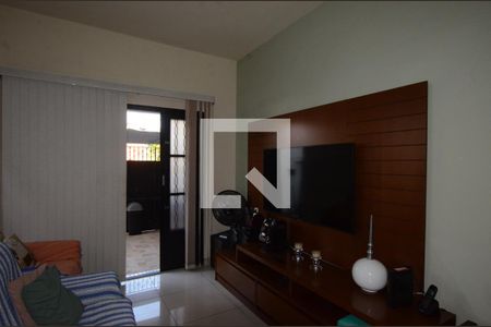 Sala de casa à venda com 2 quartos, 65m² em Brás de Pina, Rio de Janeiro