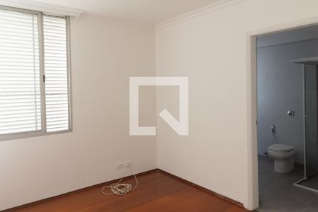 Suíte de apartamento para alugar com 3 quartos, 130m² em Itaim Bibi, São Paulo