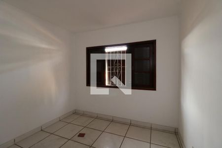 Casa à venda com 156m², 3 quartos e 2 vagasQuarto 3