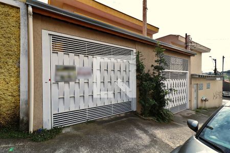 Casa à venda com 156m², 3 quartos e 2 vagasFachada