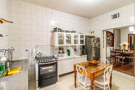 Casa à venda com 250m², 3 quartos e 3 vagasCozinha