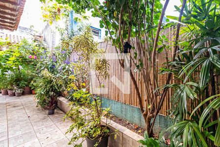 Casa à venda com 250m², 3 quartos e 3 vagasÁrea externa