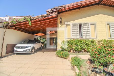 Casa à venda com 525m², 5 quartos e 5 vagasÁrea Externa