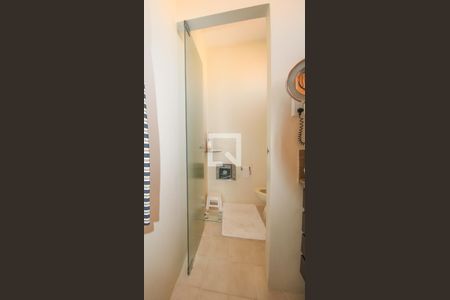 Casa à venda com 525m², 5 quartos e 5 vagasBanheiro do Quarto 4