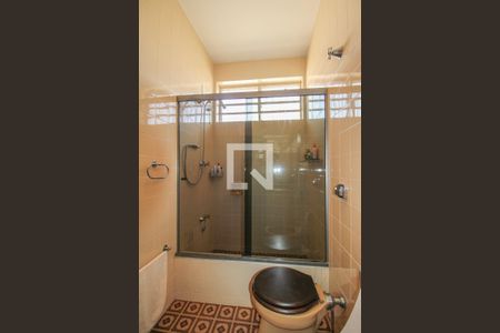 Casa à venda com 525m², 5 quartos e 5 vagasBanheiro Social