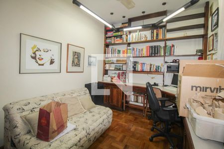 Casa à venda com 525m², 5 quartos e 5 vagasQuarto 1