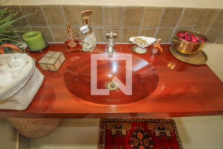 Casa à venda com 525m², 5 quartos e 5 vagasLavabo