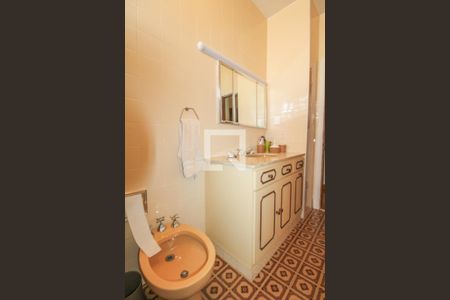 Casa à venda com 525m², 5 quartos e 5 vagasBanheiro Social