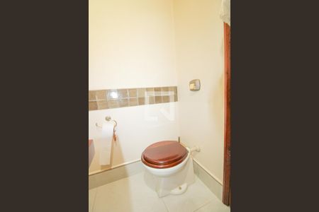 Casa à venda com 525m², 5 quartos e 5 vagasLavabo