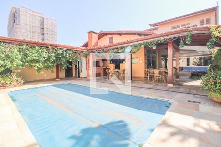 Casa à venda com 525m², 5 quartos e 5 vagasÁrea Externa