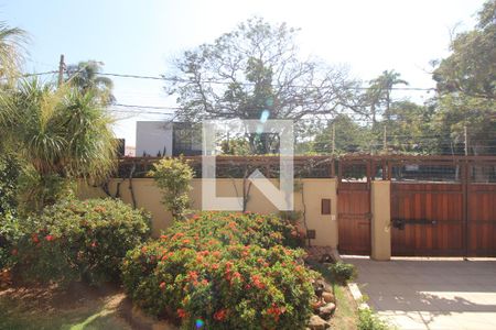 Casa à venda com 525m², 5 quartos e 5 vagasVista