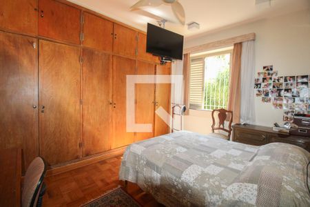 Casa à venda com 525m², 5 quartos e 5 vagasQuarto 3