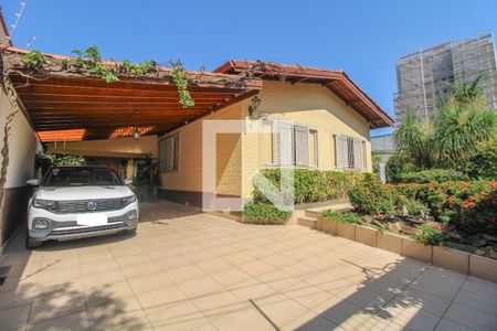 Casa à venda com 525m², 5 quartos e 5 vagasÁrea Externa