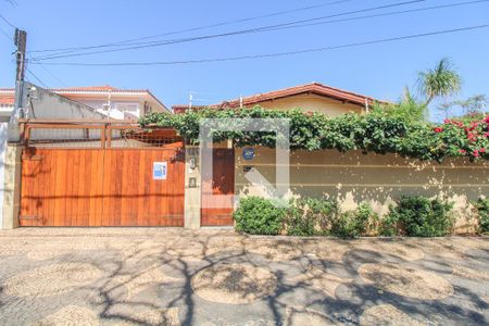 Casa à venda com 525m², 5 quartos e 5 vagasFachada