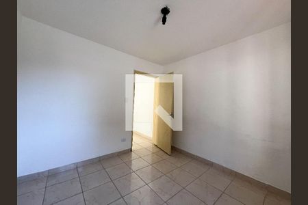 Quarto de casa para alugar com 1 quarto, 40m² em Vila Guarani (zona Sul), São Paulo