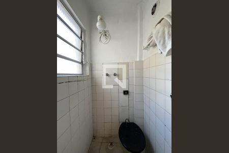Banheiro de casa para alugar com 1 quarto, 40m² em Vila Guarani (zona Sul), São Paulo