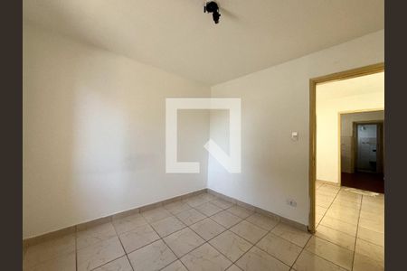 Quarto de casa para alugar com 1 quarto, 40m² em Vila Guarani (zona Sul), São Paulo