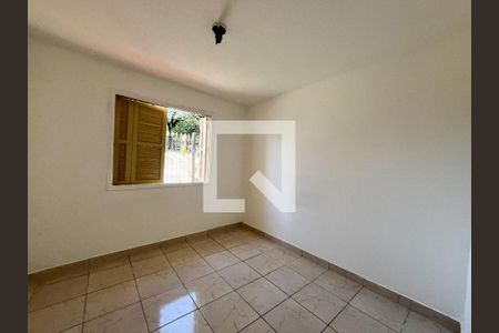 Quarto de casa para alugar com 1 quarto, 40m² em Vila Guarani (zona Sul), São Paulo