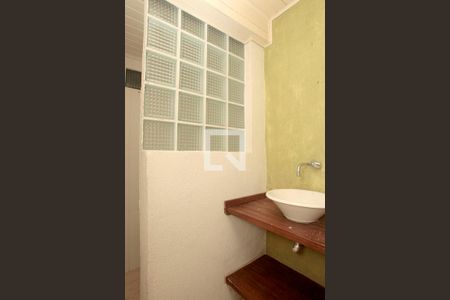 Casa à venda com 250m², 3 quartos e 2 vagasBanheiro Quarto 3 Suíte Edícula