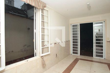 Casa à venda com 250m², 3 quartos e 2 vagasCozinha