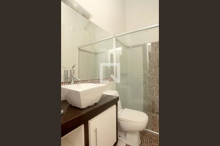 Casa à venda com 250m², 3 quartos e 2 vagasBanheiro 2