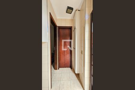 Casa à venda com 240m², 4 quartos e 4 vagasÁrea de serviço 