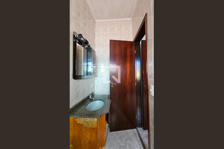 Casa à venda com 240m², 4 quartos e 4 vagasBanheiro Da Suite 3