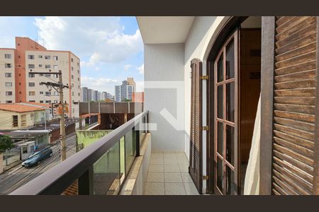 Casa à venda com 240m², 4 quartos e 4 vagasVaranda Suite 1
