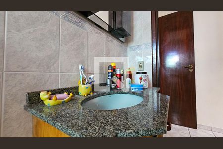 Casa à venda com 240m², 4 quartos e 4 vagasCozinha 