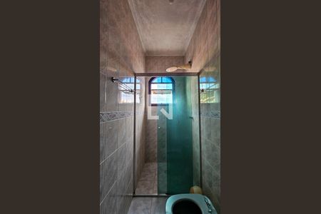 Casa à venda com 240m², 4 quartos e 4 vagasBanheiro Da Suite 3