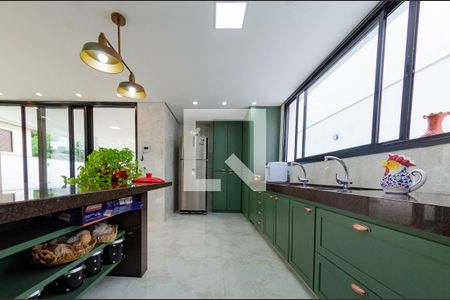 Casa à venda com 558m², 4 quartos e 4 vagasCozinha