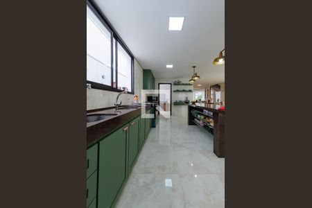 Casa à venda com 558m², 4 quartos e 4 vagasCozinha