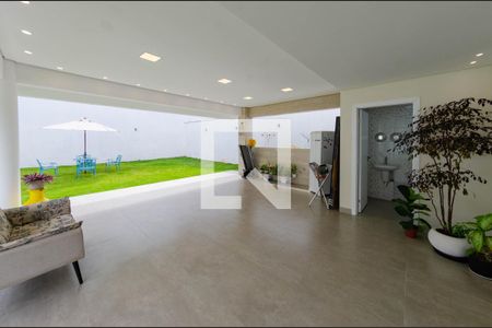 Casa à venda com 558m², 4 quartos e 4 vagasQuintal