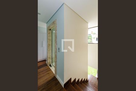 Casa à venda com 558m², 4 quartos e 4 vagasElevador