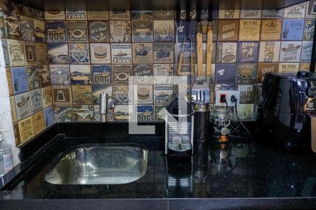 Casa de condomínio à venda com 79m², 2 quartos e 1 vagaÁrea de Serviço e Churrasqueira